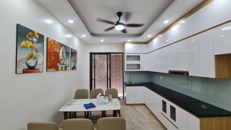Bán nhà Nguyễn Sơn,Long Biên 5 tầng,60m thang máy nhỉnh 12 tỷ - Ảnh 2